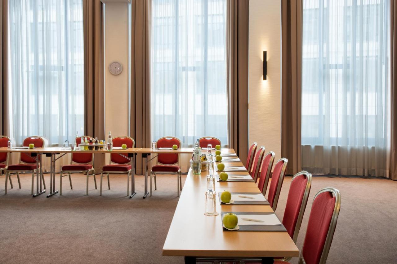 By Ihg 4* Stuttgart