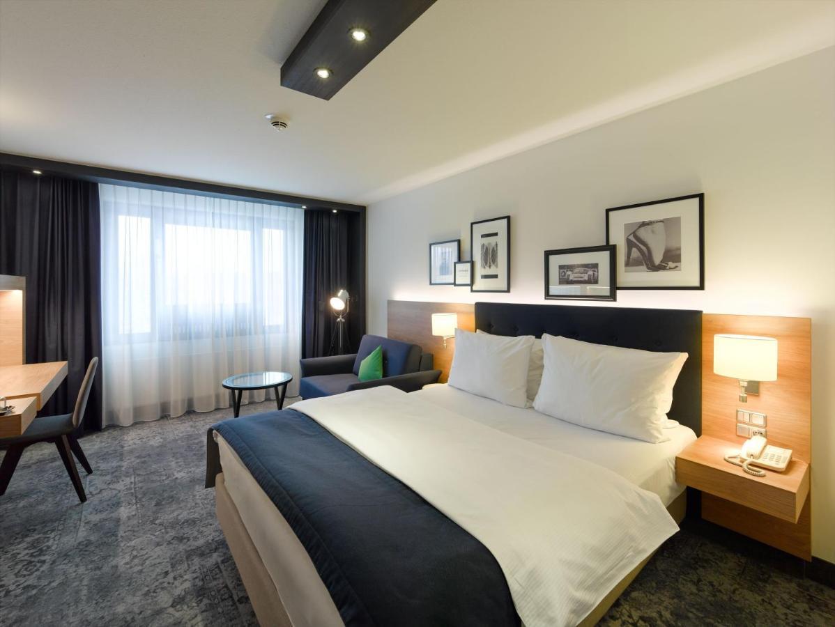 By Ihg Hotel Stuttgart